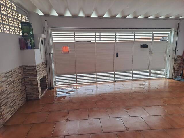 #16 - Casa para Venda em Itapecerica da Serra - SP - 2