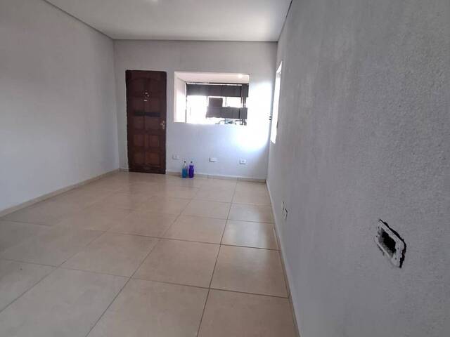 #24 - Casa para Venda em Cotia - SP