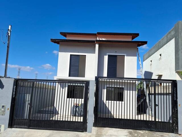 #26 - Casa para Venda em Cotia - SP